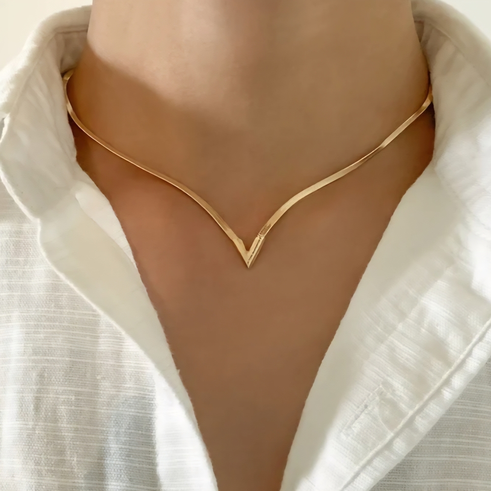 Gold Tone Necklace V ShapedFlat Snake Clavicle Chain - Picture 8 of 9